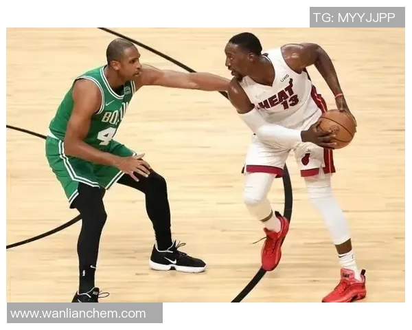 以大前锋为核心构建球队阵容探索与战术应用分析